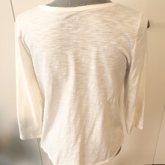 🕓 CHICOS BRAND NAME LIKE NEW PRETTY TOP SIZE MEDIUM - Picture 3 of 4